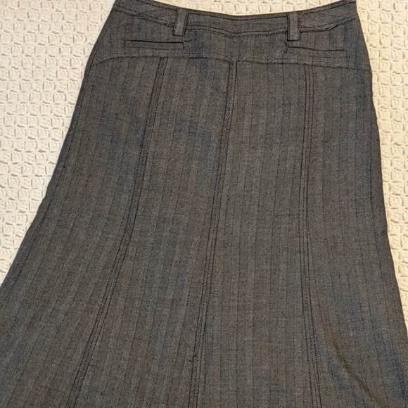 Long Covington Stretch Skirt - Picture 2 of 8